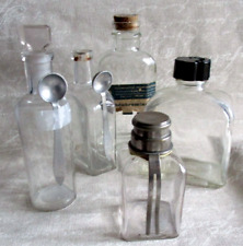 Anciens flacons 5 bouteilles à Pharmacie Laboratoire médecine verre moulé pressé