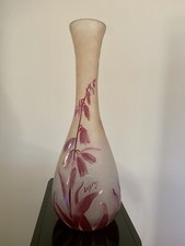 Vase signé Legras Série