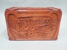 Ancienne boite à Cartes finement sculptée en bois  / travail Suisse  / Edelweiss