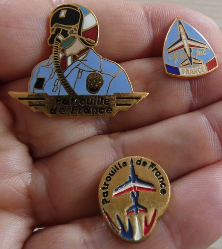 Beau lot pin insigne - beau, +