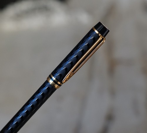 Magnifique stylo bille - stylo,