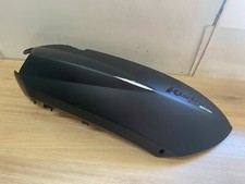 UN CACHE CARENAGE COQUE