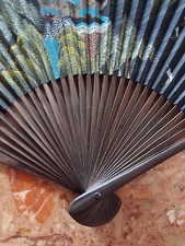 Eventail ancien Guache sur papier. Pliant. Style chinois