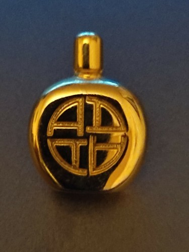 Rare pin parfum auriege - rare, pin's