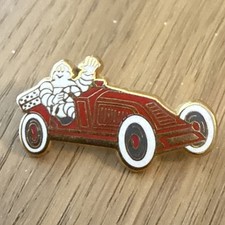 PIN’S MICHELIN BIBENDUM PNEU SIGNE FRAISSE PARIS