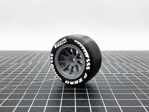 Porte clé pneu pirelli - porte,