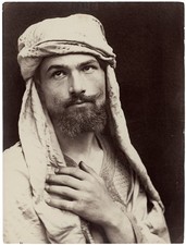 SelfPortrait in arab clothes