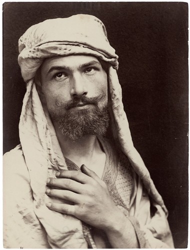 Selfportrait arab clothes - selfportrait,