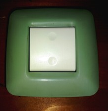 X1 interrupteur Gewiss socle 34011 + cadre vert pale série GW34