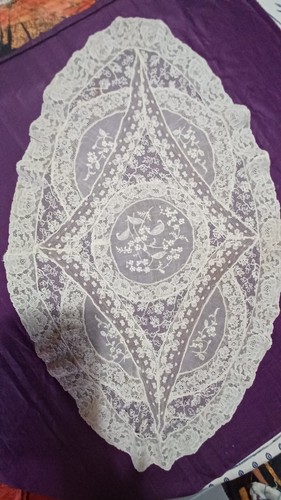 Beau napperon dentelle - napperon,