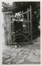 PHOTO ANCIENNE - VINTAGE SNAPSHOT-FOLKLORE BRETAGNE LA FORÊT FOUESNANT COSTUME 2