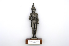 ETAINS DU PRINCE DRAGON EN