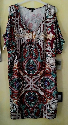 Robe multicolore motifs - à,