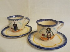 2 anciennes tasses à moka