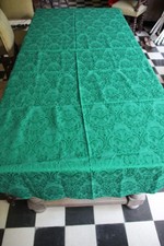 Grande nappe  verte ovale 1.40