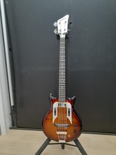 Guitare basse électrique