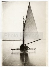 Char à voile sur glace sur le lac Balaton, Hongrie - Photo Vintage Yachting 1935