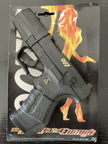 James bond walter p99 - james,