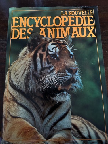 Livre nouvelle - la,