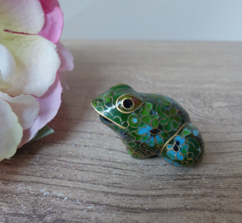 Figurine grenouille verte