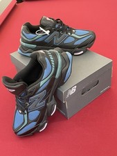 NEW BALANCE Paire Chaussures