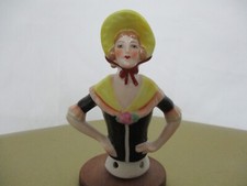 Victorian Era 1910 Dressed in Yellow Hat & Shawl Pin Cushion Half Doll Good 4"