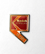 RNT N9/ Pin's clap de cinéma photo Kodak copieurs 10 ans