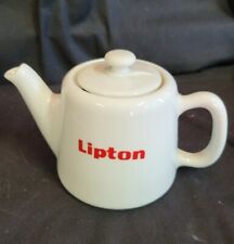 Petite THÉIÈRE PUBLICITAIRE LIPTON PORCELAINE BLANCHE PILLIVUYT