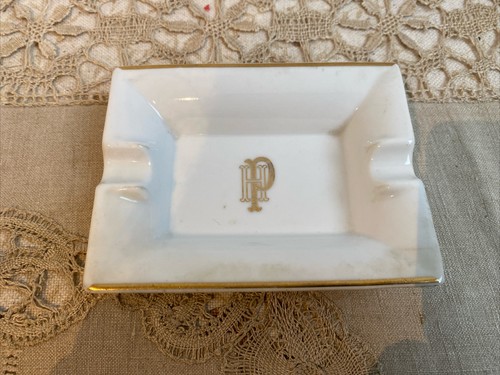 Ancien cendrier porcelaine - ancien,