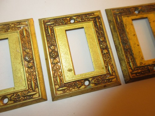 Lot plaques enjoliveurs - 4,