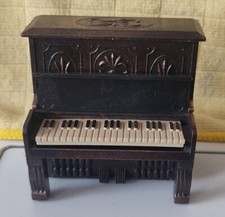 Joli Taille Crayon ancien en