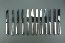 Ensemble de 12 couteaux à