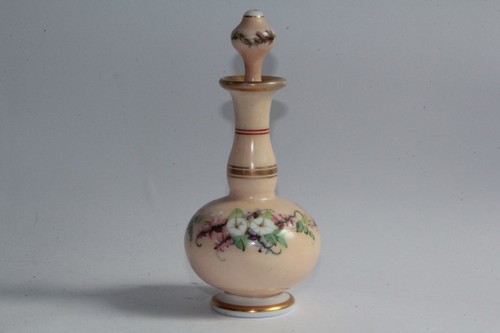 Ancien flacon opaline