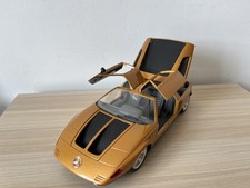 GUILOY voiture 1/18 1:18 Mercedes Benz C111 doré métallisé