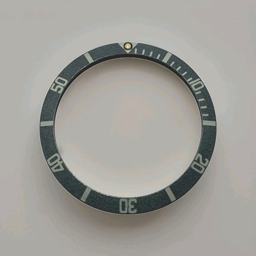 Gray blue rolex - kissing, font