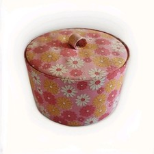 Boite à Couture Rose Vintage Années 70 Motif Floral 