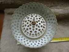 Pique-fleurs en plastique