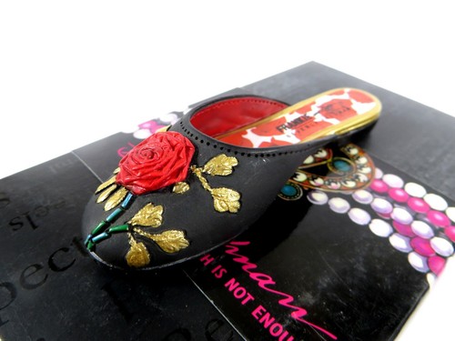 Nib just the right - **, shoe