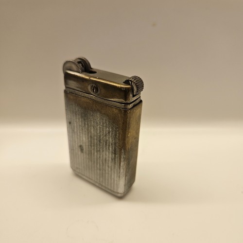 Ancien briquet gaz - à,