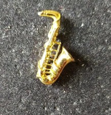 RARE PINS SAXO SAXOPHONE INSTRUMENT MUSIQUE TRES BELLE QUALITÉ 
