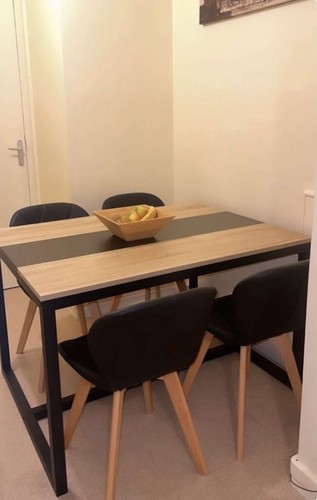 Table manger 4 chaises - table,