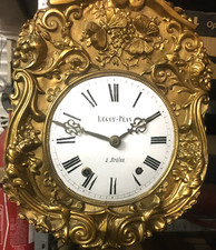 Mouvement comtoise Leguy Péan à Brulon, façade aux papillons