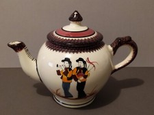 HENRIOT QUIMPER FRANCE THEIERE Signée Décor Breton Contenance 1 Litre