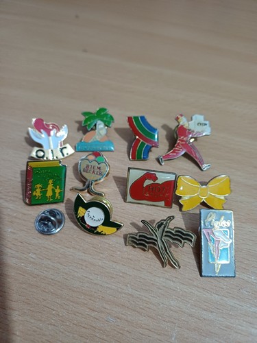 Lot pin s - 11, pin's