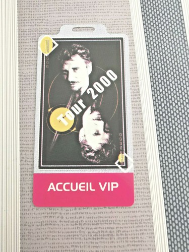 Johnny hallyday pass tour - -,