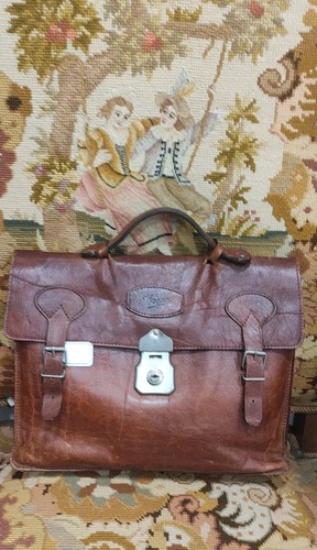 Cartable serviette en cuir - /,