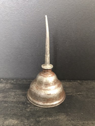 Vintage tin oil - oil, can