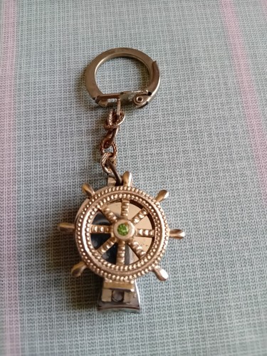 Porte clé coupe ongle - clé,