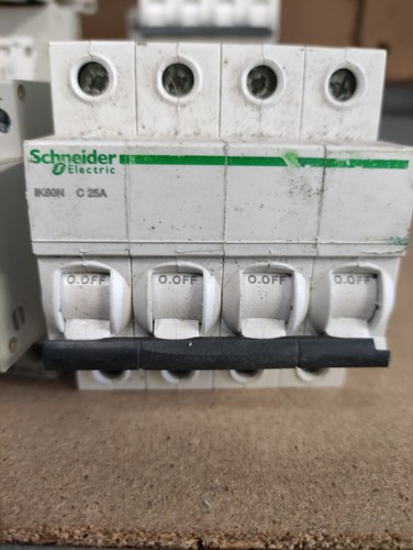 Disjoncteur magnetotermique