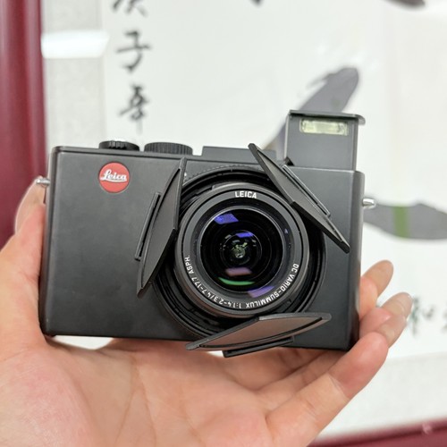 Leica lux black - leica,
